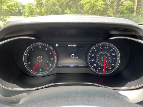 Used 2020 Genesis G70 2.0T RWD image 22