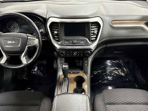 Used 2017 GMC Acadia SLE image 25