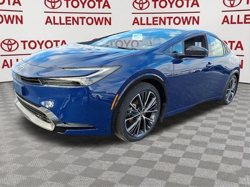 New 2026 Toyota Prius XLE FWD image 3