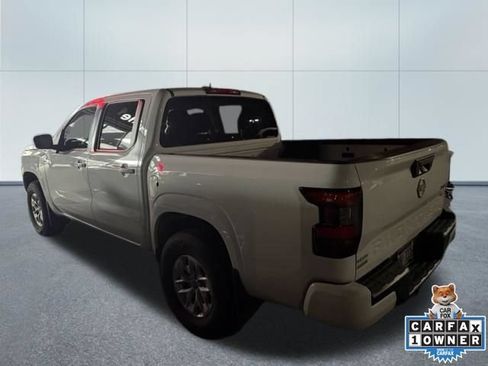 Used 2024 Nissan Frontier SV AWD/4WD image 8