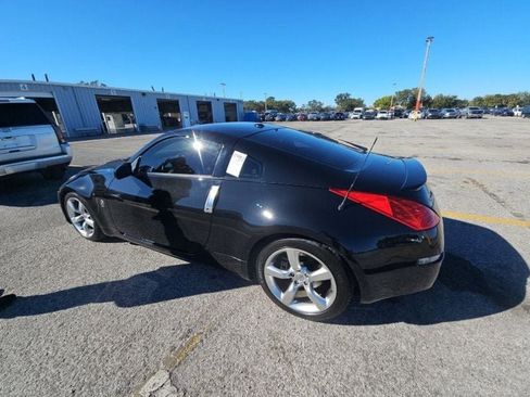 Used 2008 Nissan 350Z Touring w/ Aerodynamics Pkg image 4