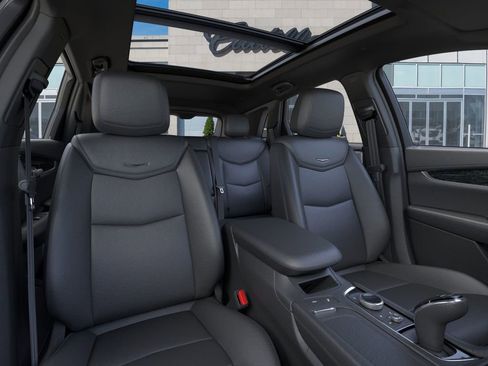 New 2025 Cadillac XT5 Premium Luxury image 16
