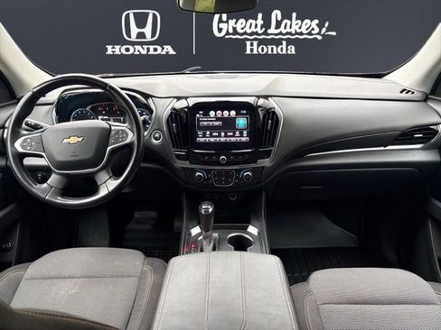 Used 2018 Chevrolet Traverse LT FWD image 10