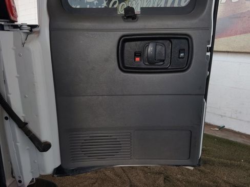 Used 2023 Chevrolet Express 3500 LS RWD image 17