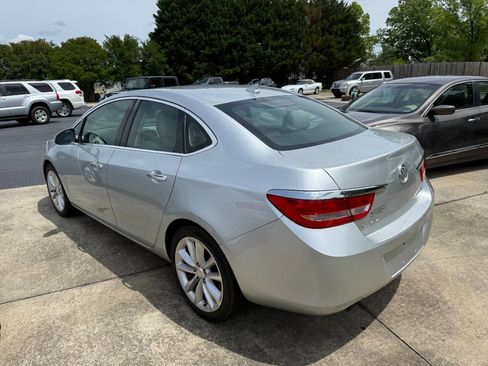 Used 2014 Buick Verano FWD image 2