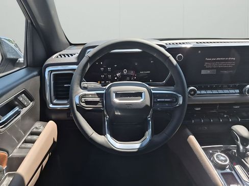 New 2026 GMC Canyon Denali image 24