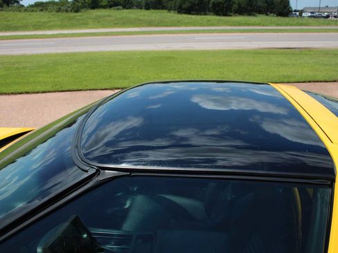 Used 1995 Chevrolet Corvette Coupe RWD image 10