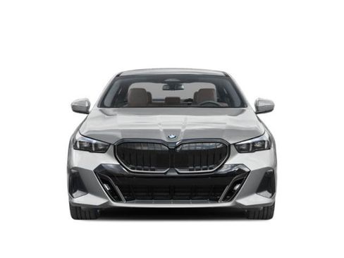 Used 2025 BMW 550e xDrive w/ Premium Package AWD/4WD image 7