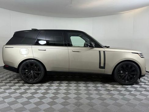 Certified 2023 Land Rover Range Rover SE image 9