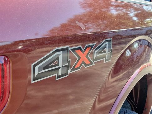 Used 2017 Ford F150 Lariat image 6