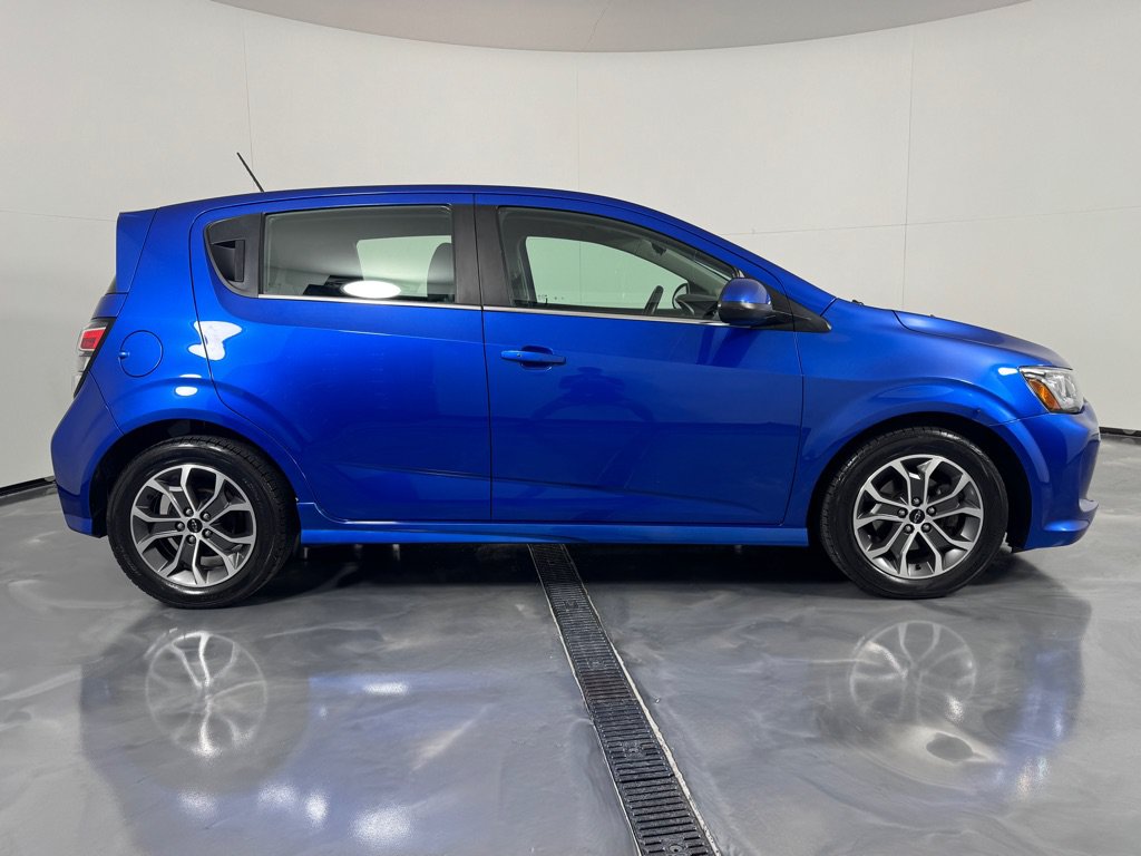 Used 2019 Chevrolet Sonic LT w/ Convenience Package FWD image 4