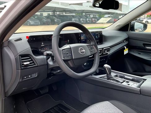 New 2026 Nissan Sentra SV FWD image 8