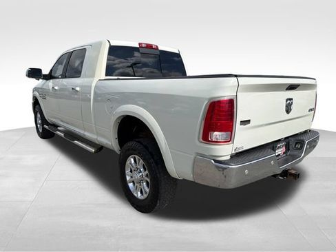 Used 2016 RAM 2500 Laramie w/ Convenience Group AWD/4WD image 5