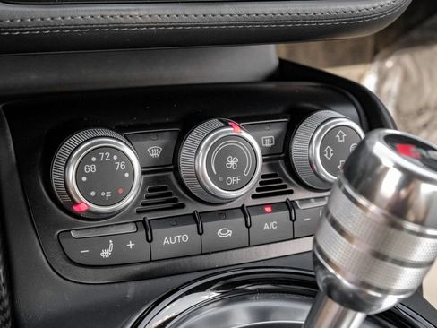Used 2014 Audi R8 V8 AWD/4WD image 24