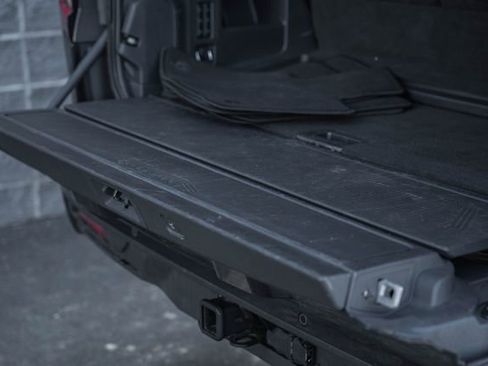 Used 2025 Ford Expedition Active image 14