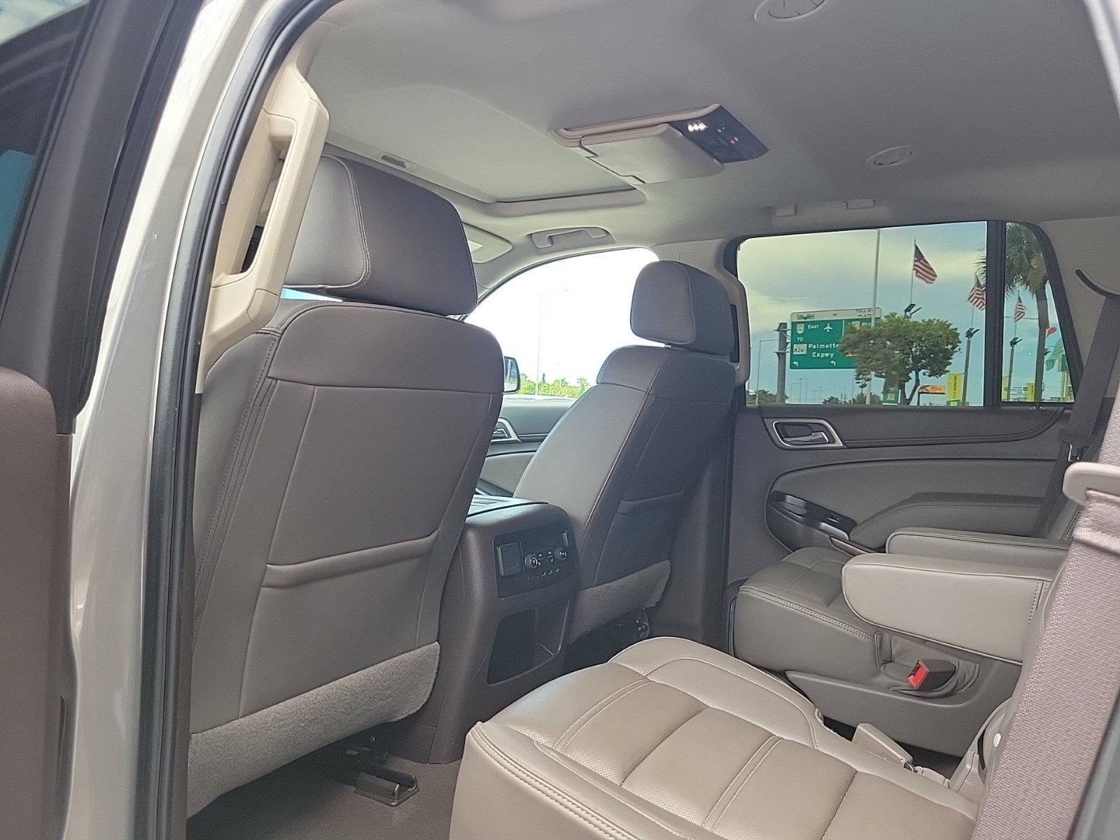 Used 2019 GMC Yukon Denali w/ Denali Ultimate Package RWD image 17