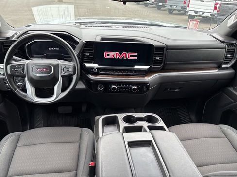 Used 2024 GMC Sierra 1500 Elevation w/ LPO, Elevation Black Package AWD/4WD image 10