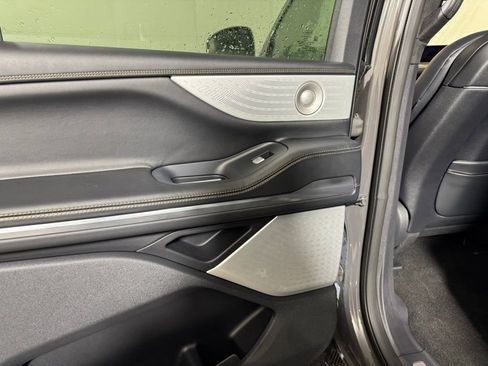 New 2025 Lincoln Navigator L Black Label image 48
