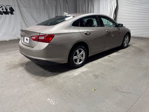 Used 2023 Chevrolet Malibu LT w/ Driver Confidence Package FWD image 7