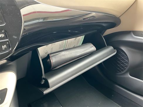 Used 2017 Toyota Prius Two w/ Prius Two Safety Plus Package image 30