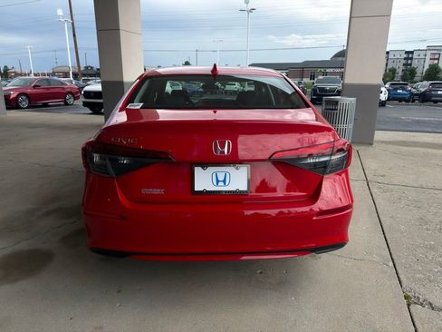 Certified 2023 Honda Civic EX image 4