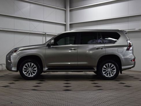 Used 2022 Lexus GX 460 Premium w/ Premium Package AWD/4WD image 4