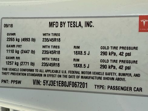 Used 2018 Tesla Model 3 Long Range image 40
