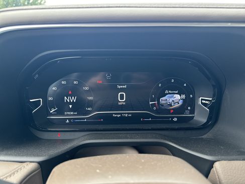 Used 2023 GMC Yukon Denali AWD/4WD image 18