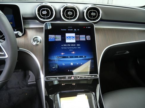 New 2026 Mercedes-Benz C 300 4MATIC Sedan image 10