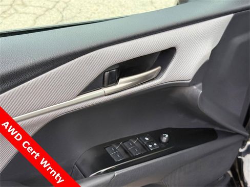 Used 2025 Toyota Camry SE image 18