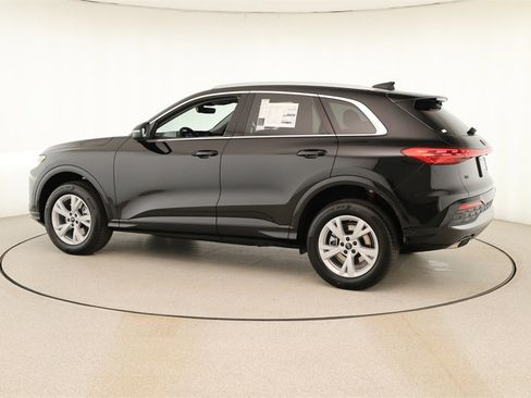 New 2025 Audi Q5 Premium image 3