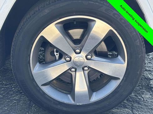 Used 2014 Jeep Grand Cherokee Overland image 37