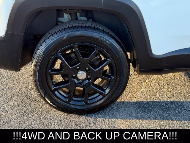 Used 2020 Jeep Renegade Sport w/ Sport Appearance Group AWD/4WD image 11