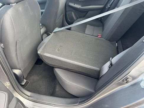 Used 2023 Nissan Sentra SV image 9