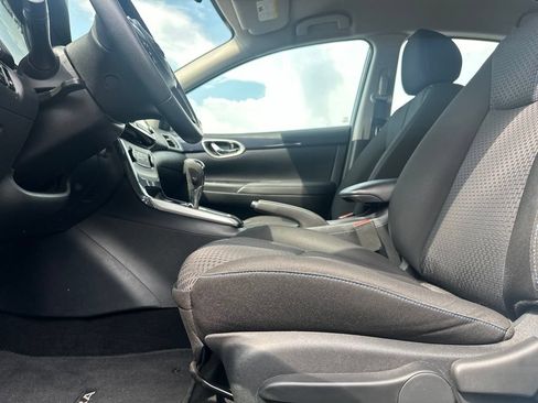 Used 2017 Nissan Sentra SR FWD image 21