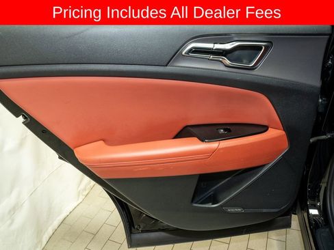 Used 2023 Kia Sportage SX FWD image 11