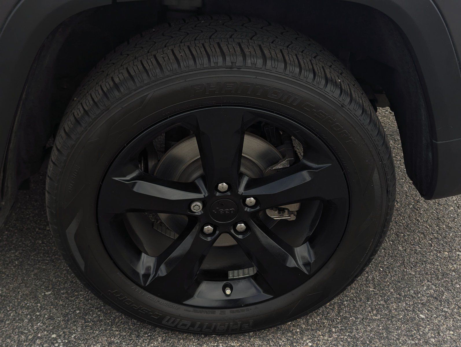 Used 2022 Jeep Grand Cherokee Altitude RWD image 7
