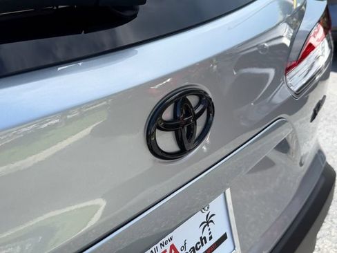 Used 2025 Toyota Corolla Cross LE FWD image 16