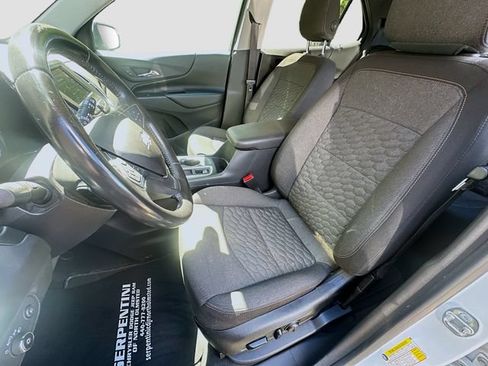 Used 2020 Chevrolet Equinox LT FWD image 22