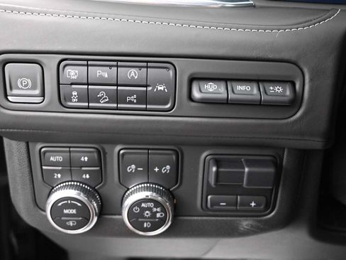 Used 2023 GMC Yukon XL Denali Ultimate AWD/4WD image 20
