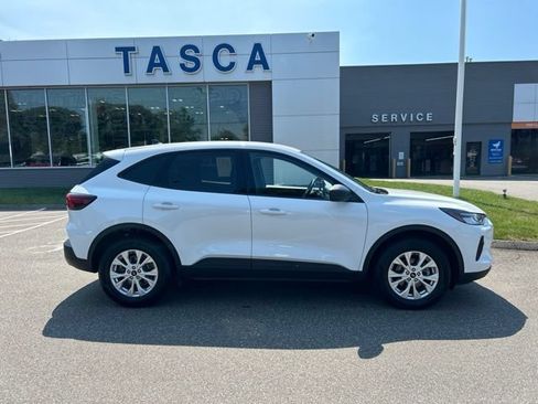 Used 2025 Ford Escape Active AWD/4WD image 8