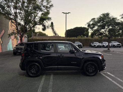 Used 2016 Jeep Renegade Sport w/ Power & Air Group FWD image 6