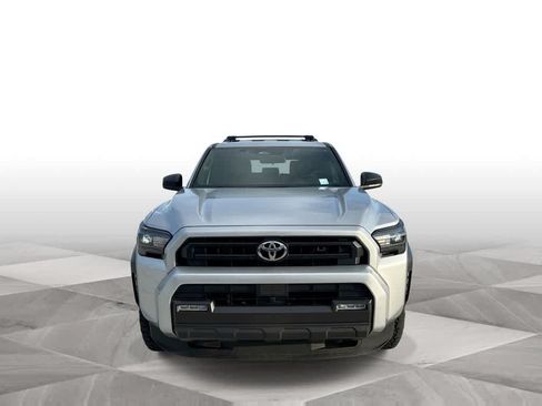 Used 2025 Toyota 4Runner SR5 AWD/4WD image 3
