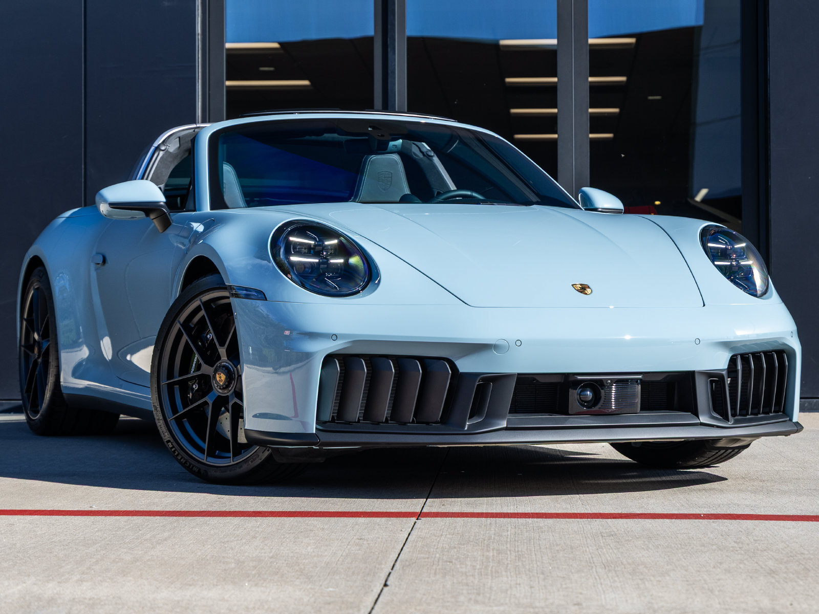 Certified 2026 Porsche 911 Targa 4 GTS AWD/4WD image 6