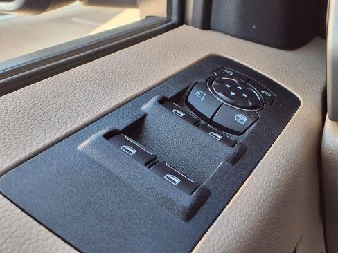 Used 2019 Ford F150 Lariat RWD image 17