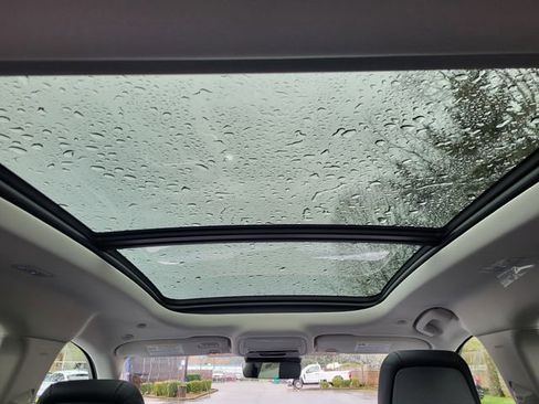 New 2026 Lincoln Nautilus Reserve w/ Jet Appearance Package image 13