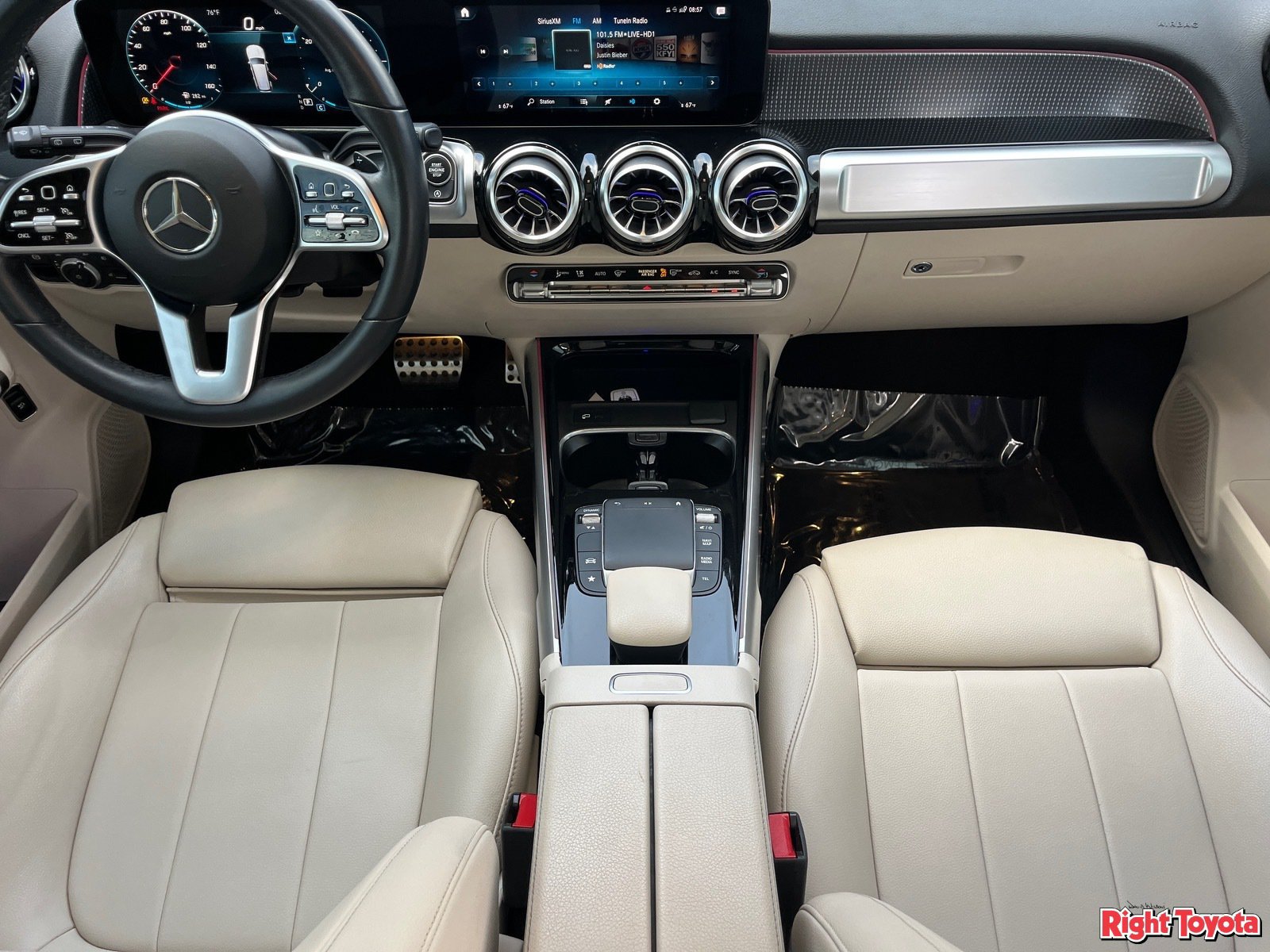 Used 2022 Mercedes-Benz GLB 250 image 17
