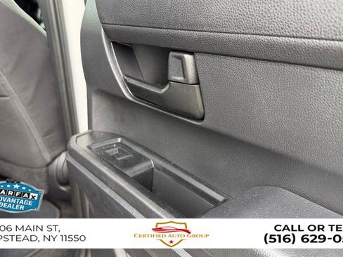 Used 2025 Toyota Tacoma SR5 AWD/4WD image 26