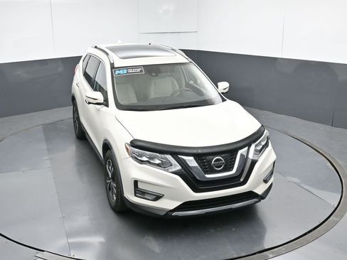 Used 2017 Nissan Rogue SL w/ SL Premium Package image 60