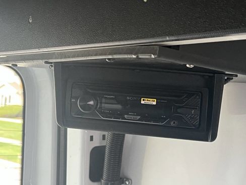 Used 2017 Mercedes-Benz Sprinter 3500 w/ Driver Comfort Package image 15